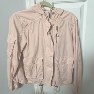 Light jacket perfect for fall and spring, perfect condition, from American Eagle
